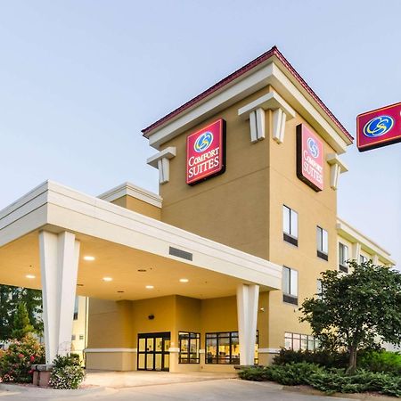 Comfort Suites Salina South Kültér fotó