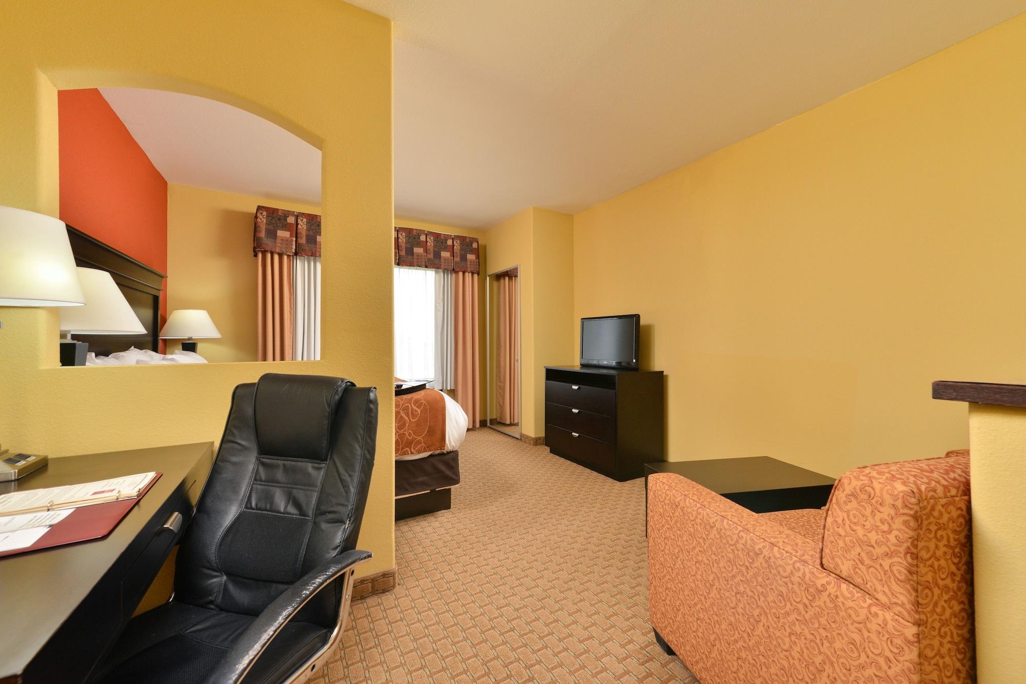 Comfort Suites Salina South Kültér fotó