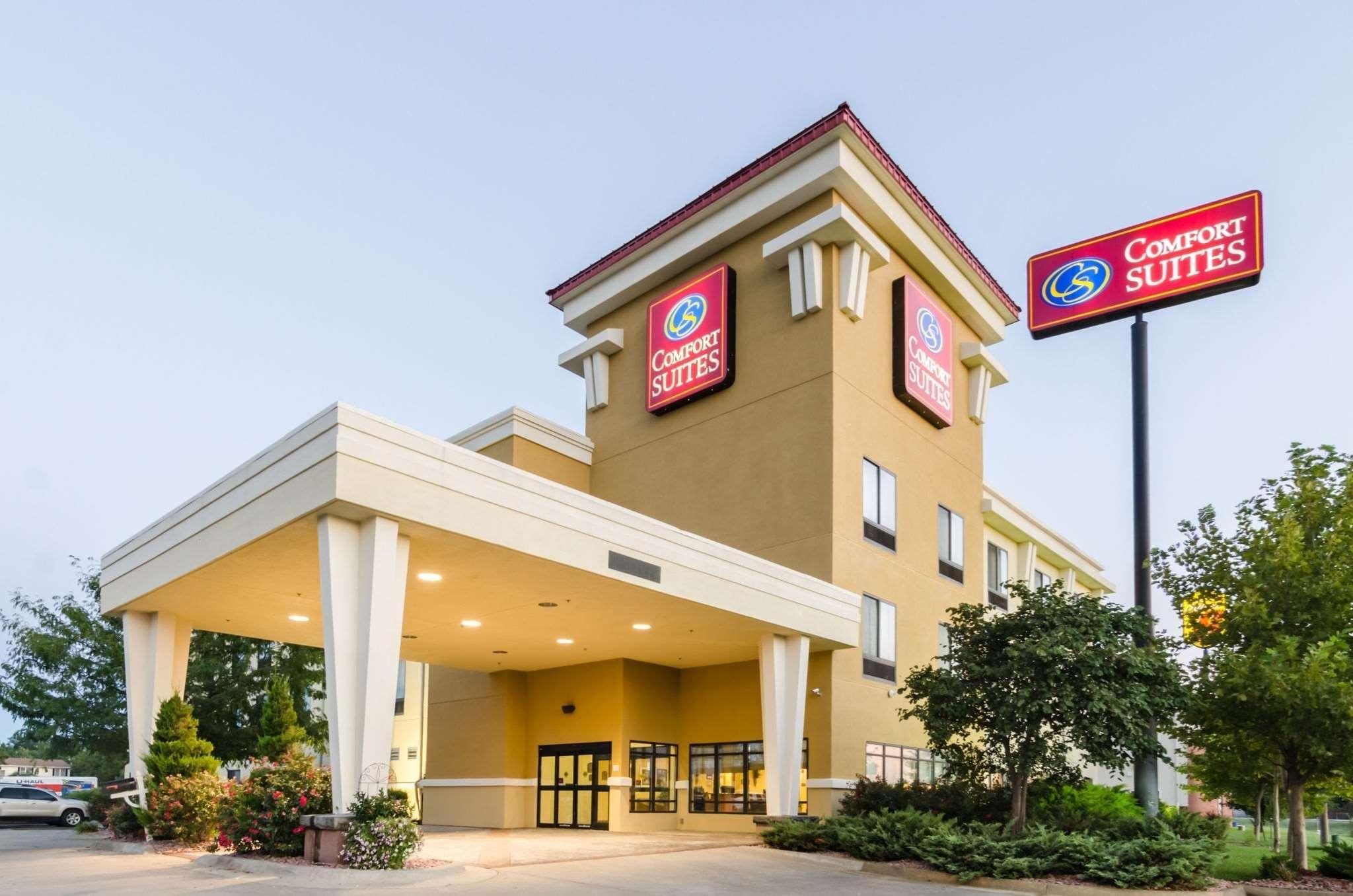 Comfort Suites Salina South Kültér fotó